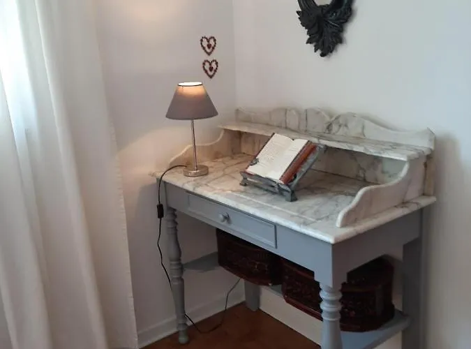 ホームステイ Soignee Et Accueillante A La Campagne - Ch Rouge *